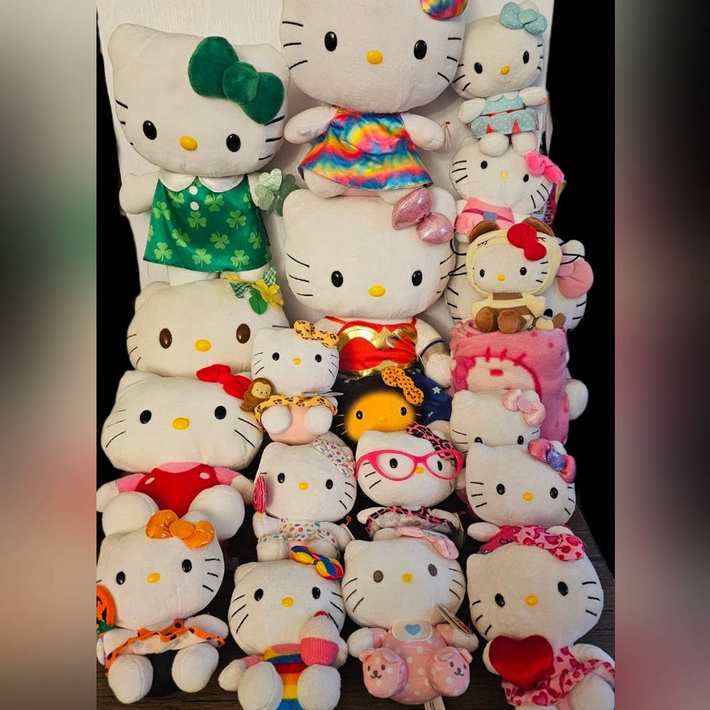 Hello Kitty Sanrio Lot - Plush Toys - Halloween Spring Summer Holiday Themed